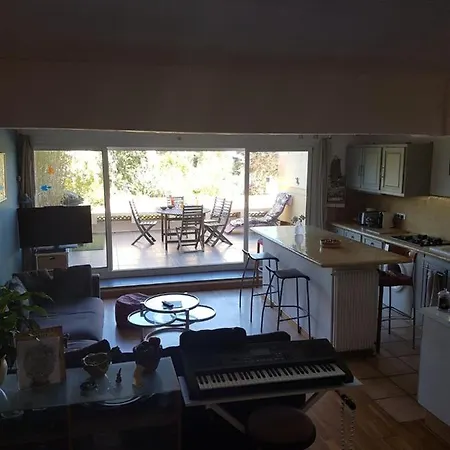 Au Calme Et Vue *